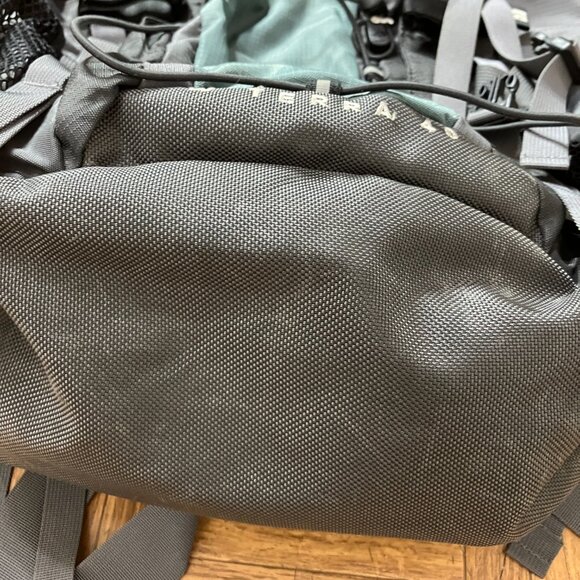 The North Face W Terra 40 Hiking Camping Backpack Gray Sage Green - Picture 5 of 12